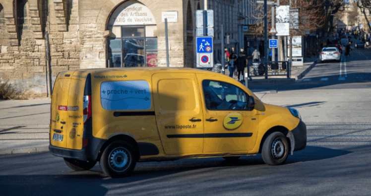 446 000 emploi soutenus par La Poste en France