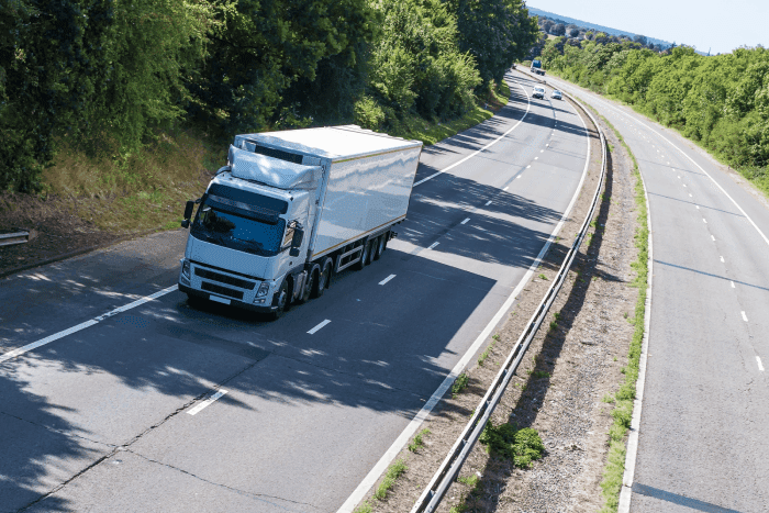 La Poste poursuit son expansion dans la livraison de produits surgelés et frais