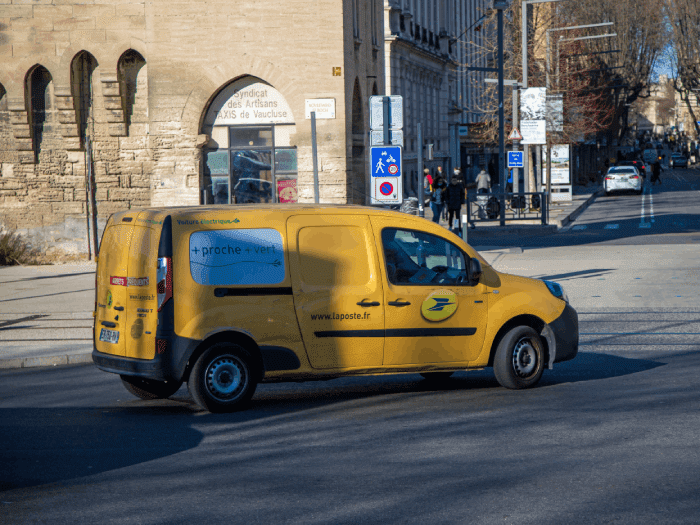 446 000 emploi soutenus par La Poste en France